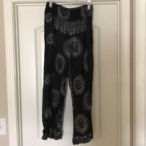 Never before worn. Om pants.